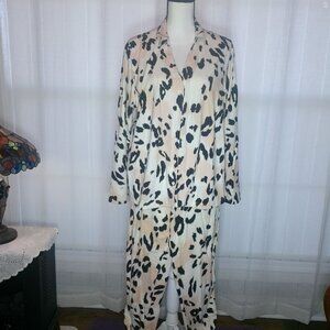 SOMA INTIMATES Long Sleeve Button-up Top & Matching Crop Pants XXL, XL